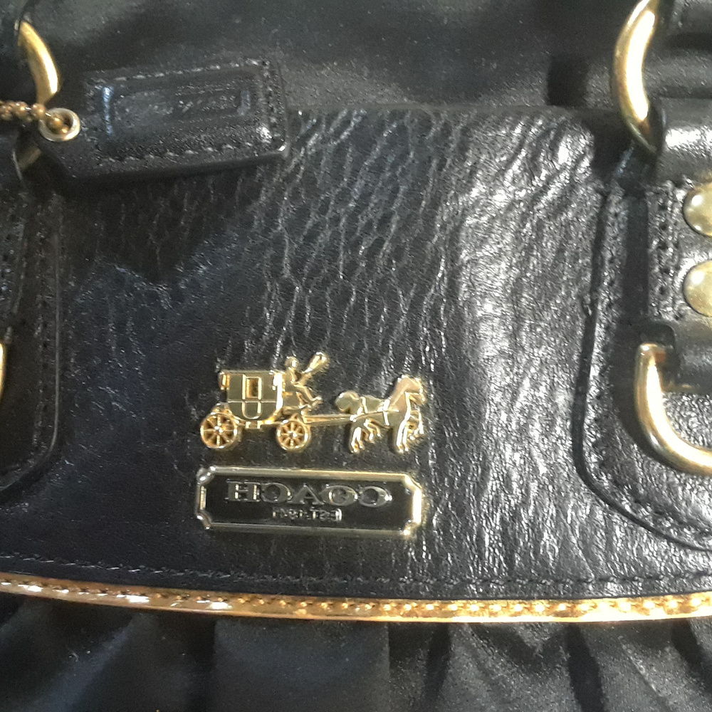 Coach Handbag - Picture 3 of 4